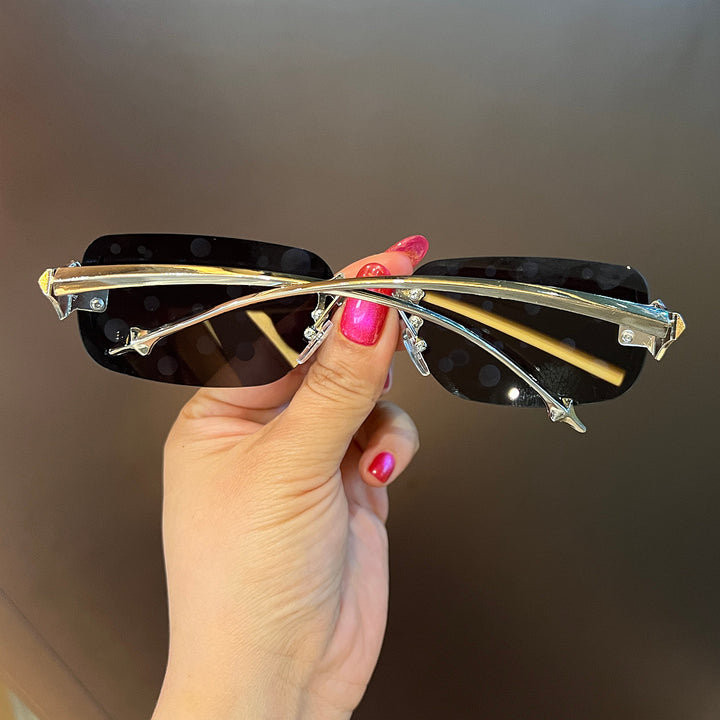 Women Decorative Designer Sunglasses Bowlift