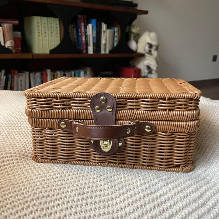 Women's Storage Basket Bowlift