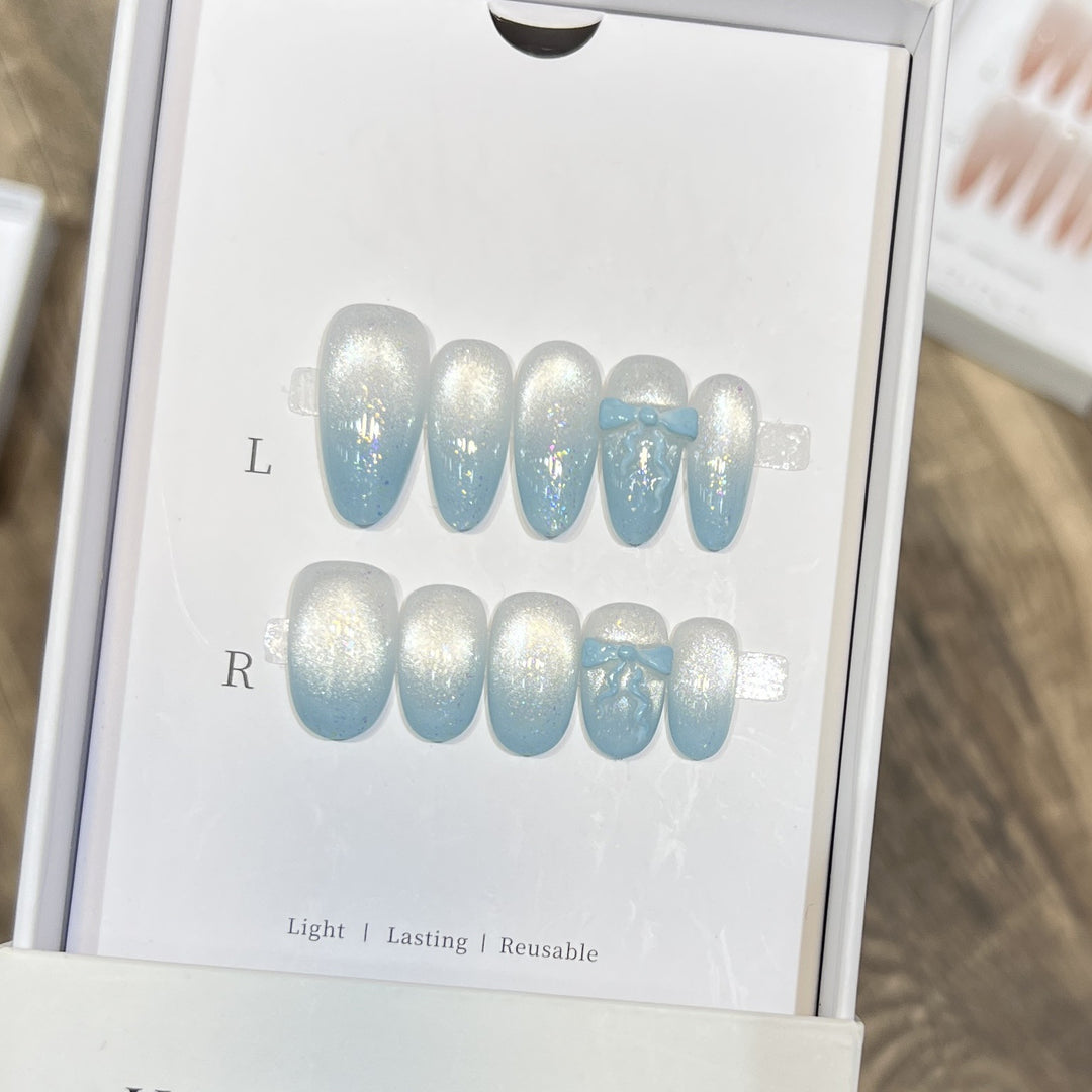 Sparkling Press-On Nail Art Set with Bow Accents Bowlift