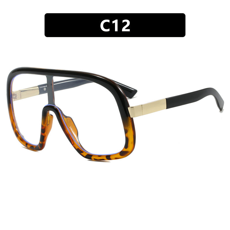 Women's oversized sunglasses in elegant retro design Bowlift