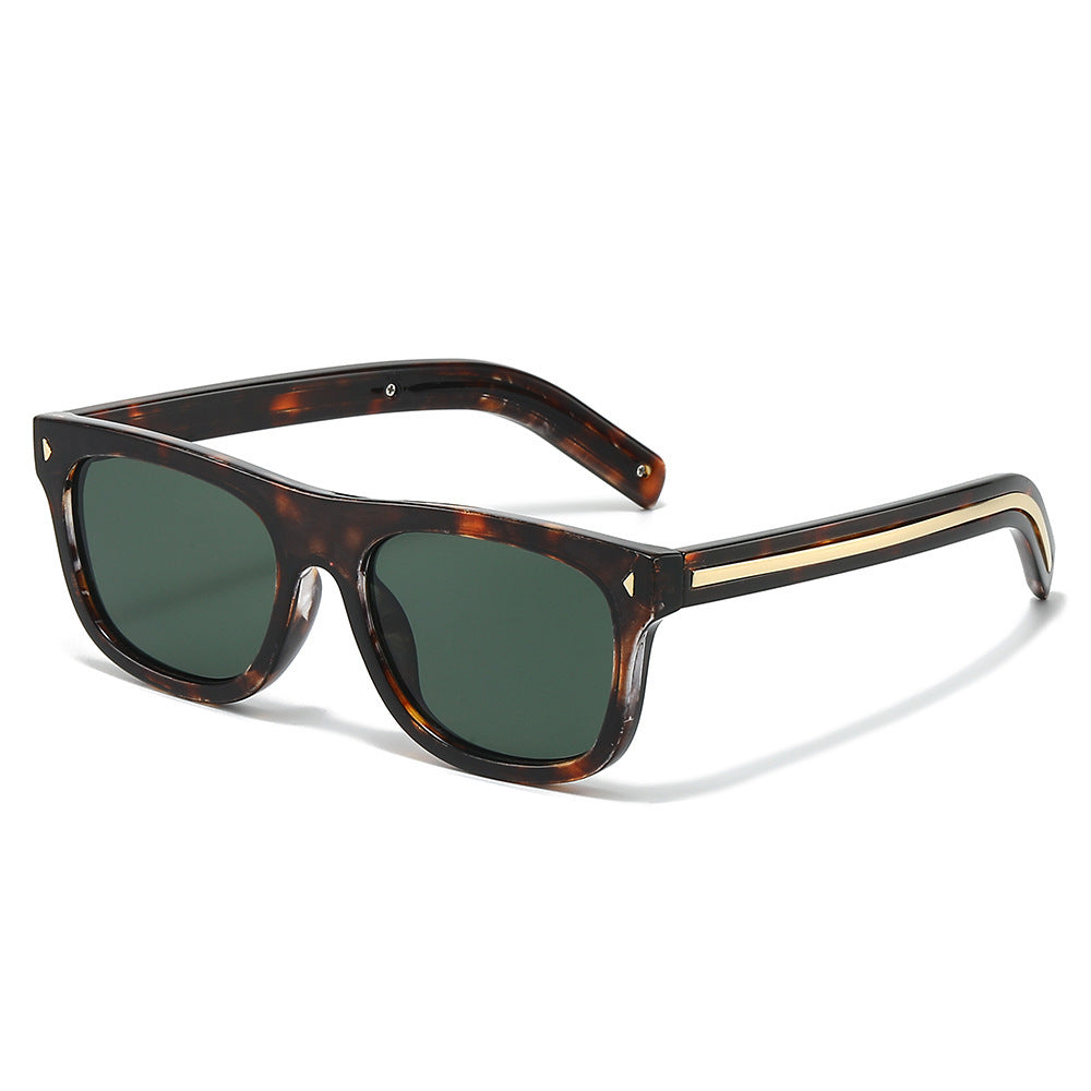 Classic Tortoise-Style Sunglasses Bowlift