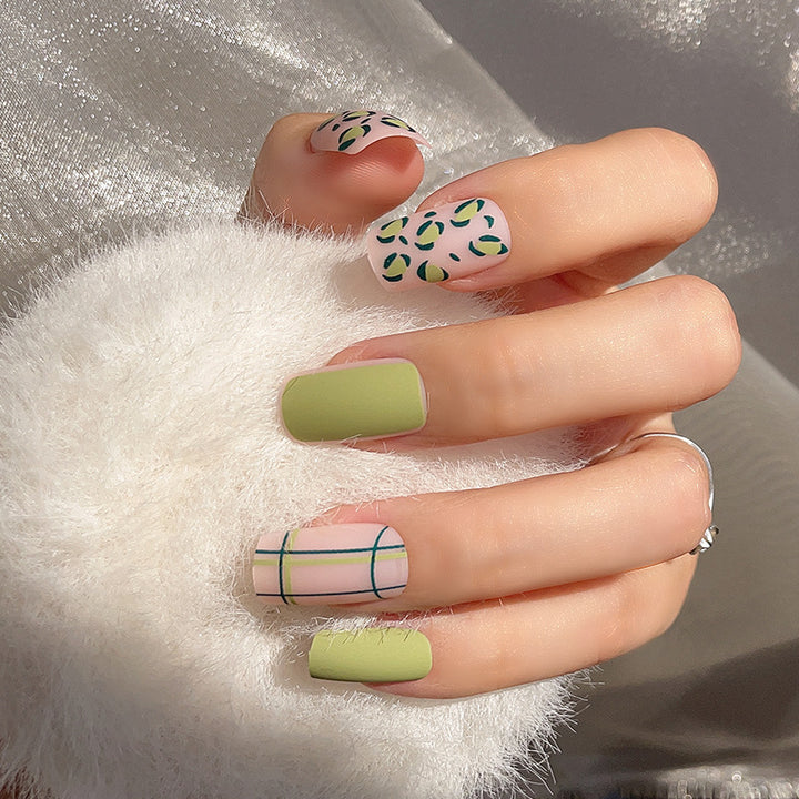 Artistic Botanical Print Press-On Nails Bowlift