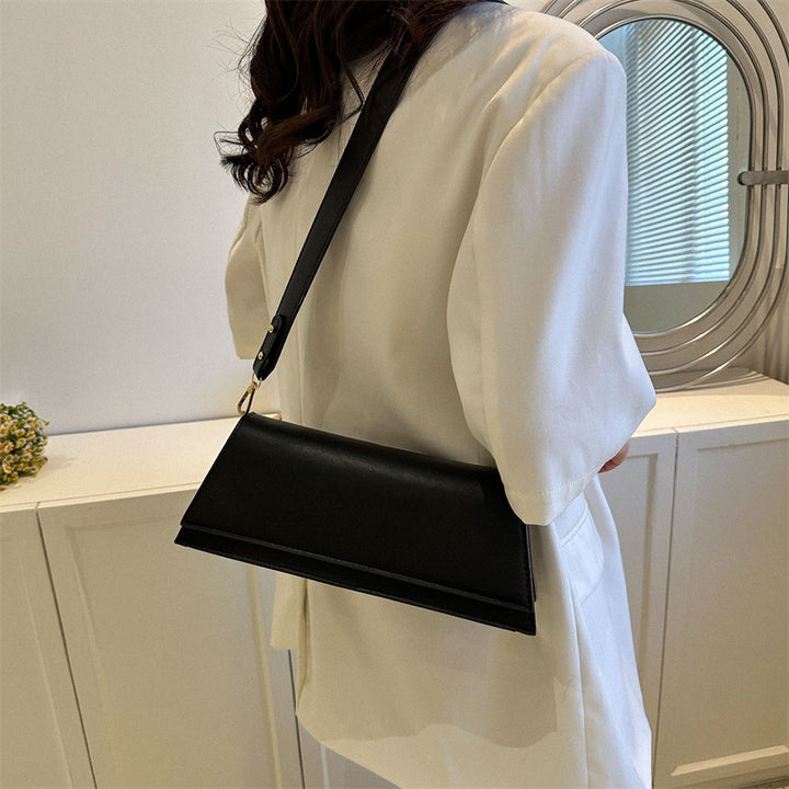 Structured Handbag Bowlift