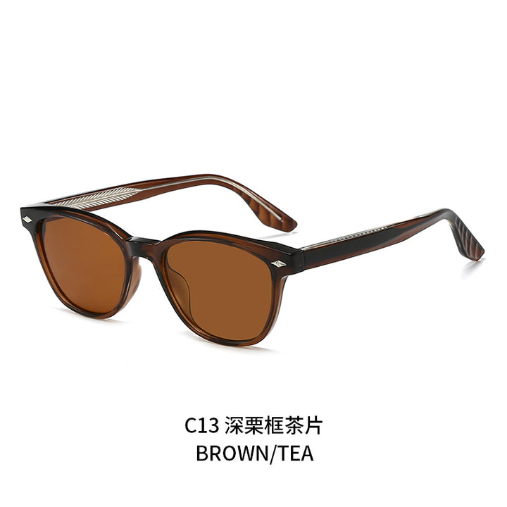 Ladies fashionable sunglasses in elegant tortoiseshell design Bowlift