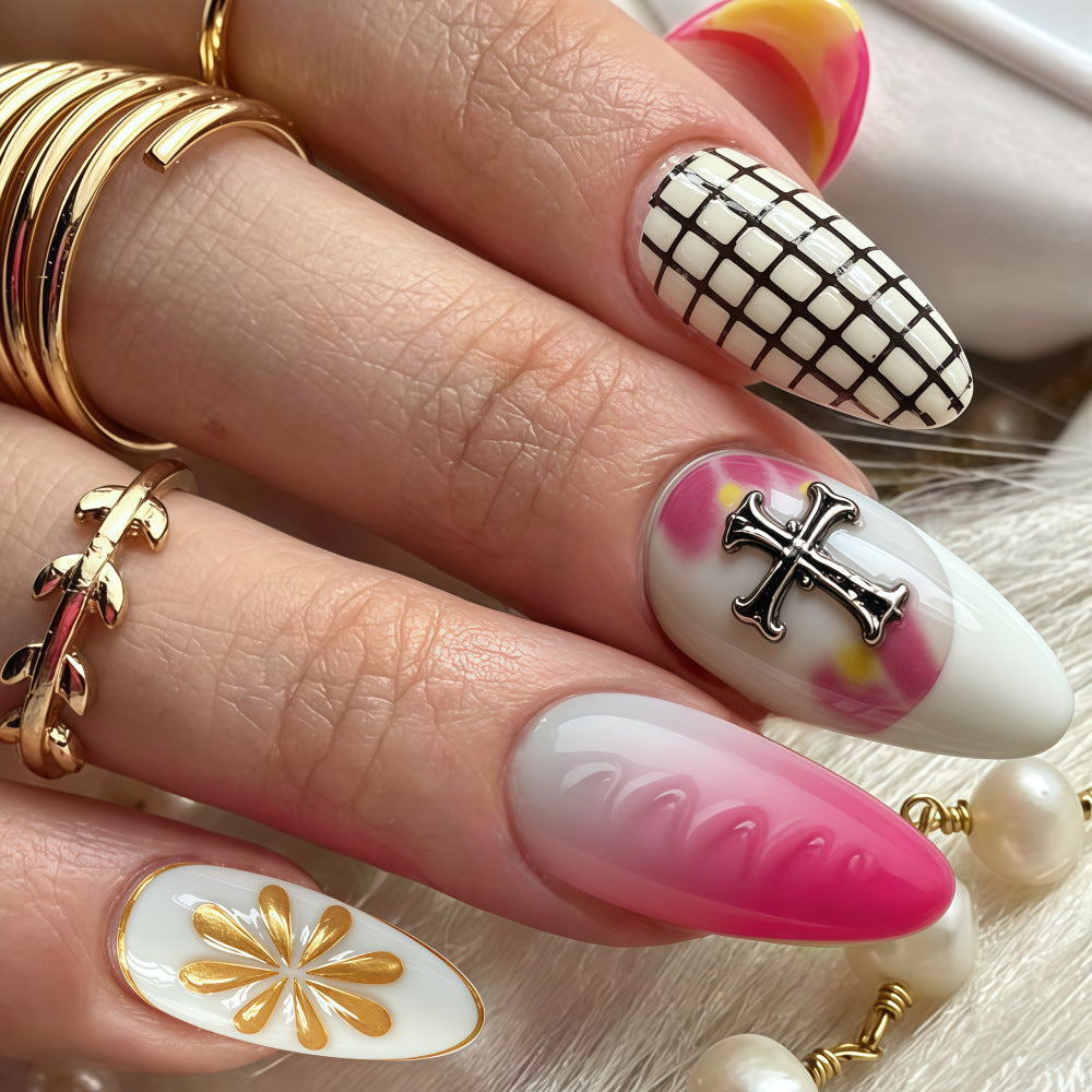 Nail Art Design Bowlift