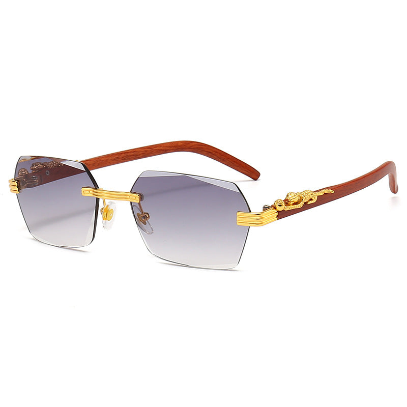 Ladies Designer Sunglasses with Artistic Wooden Frame and Elegant Glass Elements Bowlift