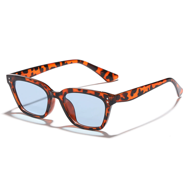 Ladies oversized sunglasses with modern, gentle gradient Bowlift