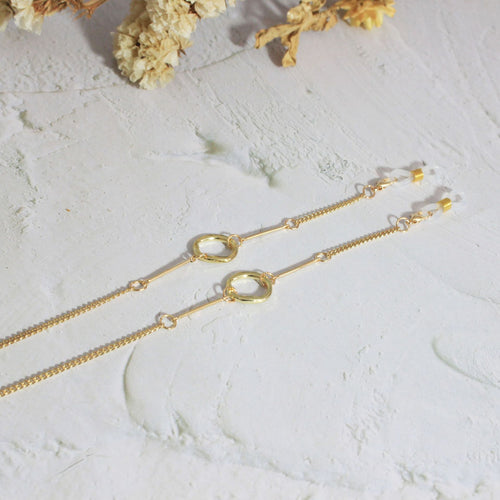 Elegant necklace with geometric details Bowlift