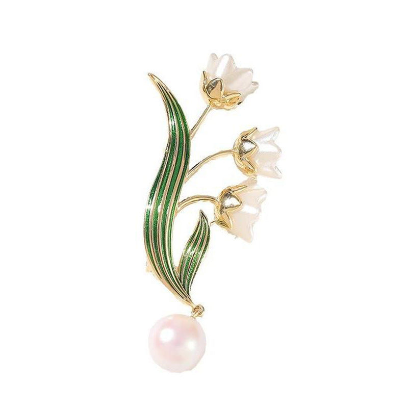 Elegant flower brooch with pearl pendant Bowlift
