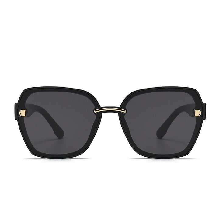 Ladies' sunglasses with a stylish, square frame and elegant details Bowlift
