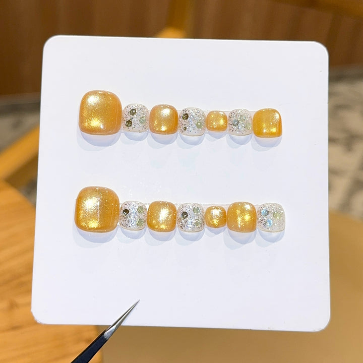 Artificial nails with glamorous glitter effect and trendy design Bowlift