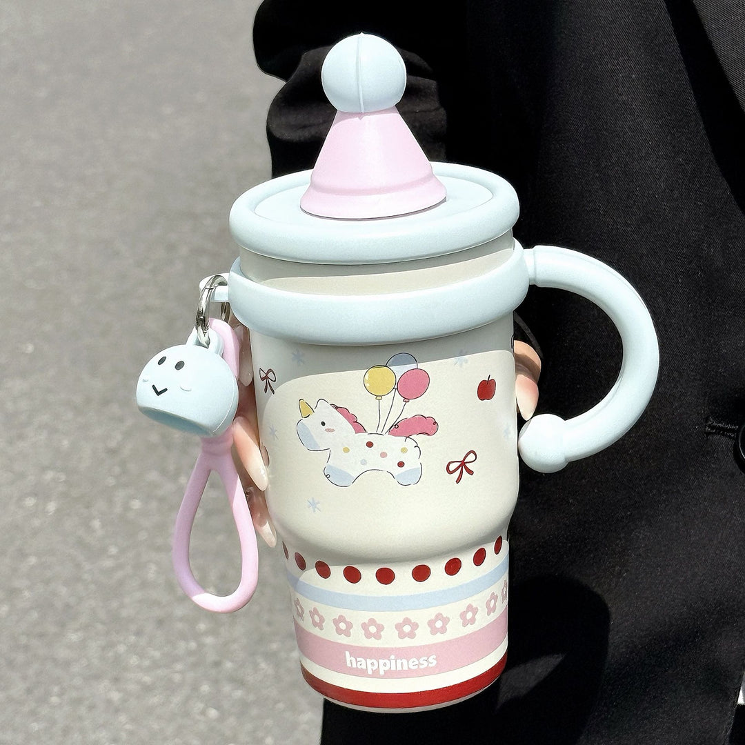 Women's playful drinking cups with integrated silicone lid Bowlift