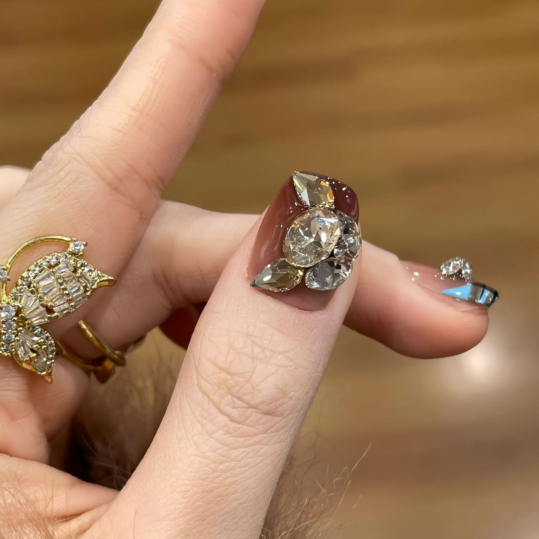 Decorative Gel Nails Bowlift