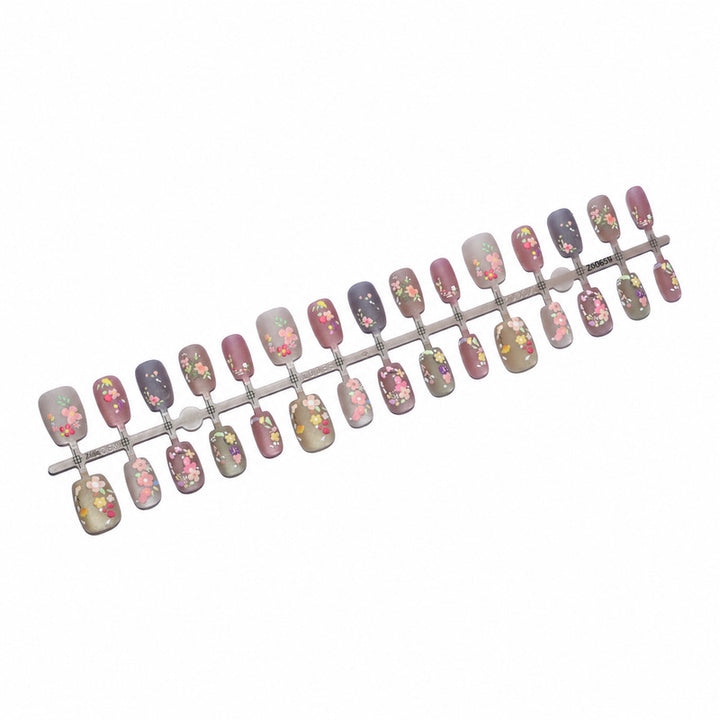 Press-On Nails Bowlift