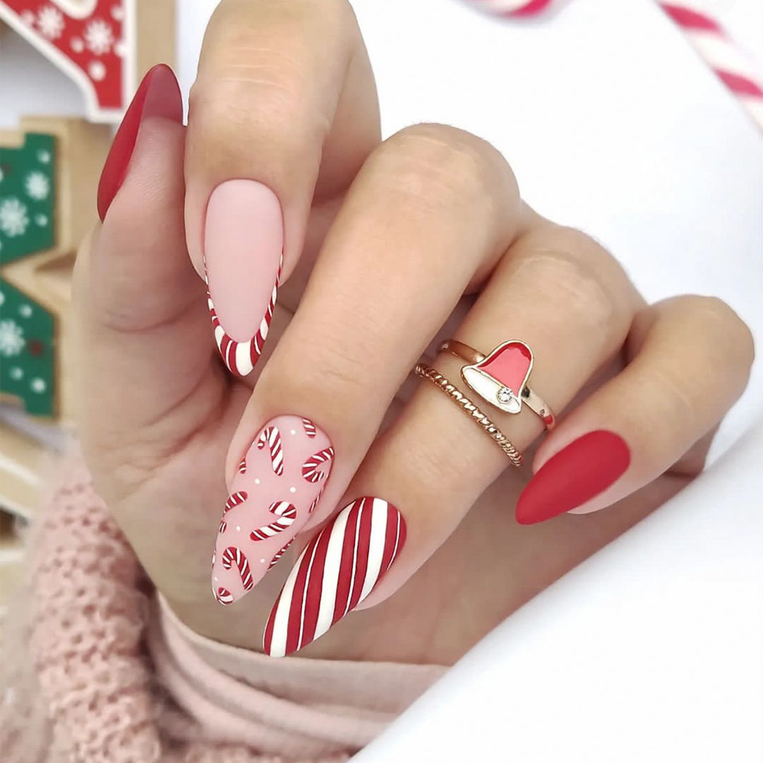 Holiday-Themed Nail Art Bowlift