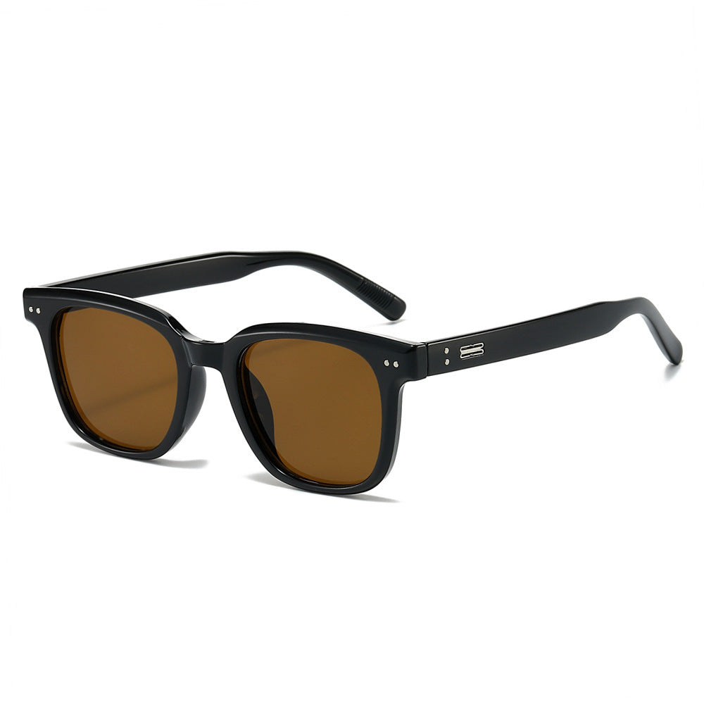 Retro-Inspired Statement Eyewear Bowlift