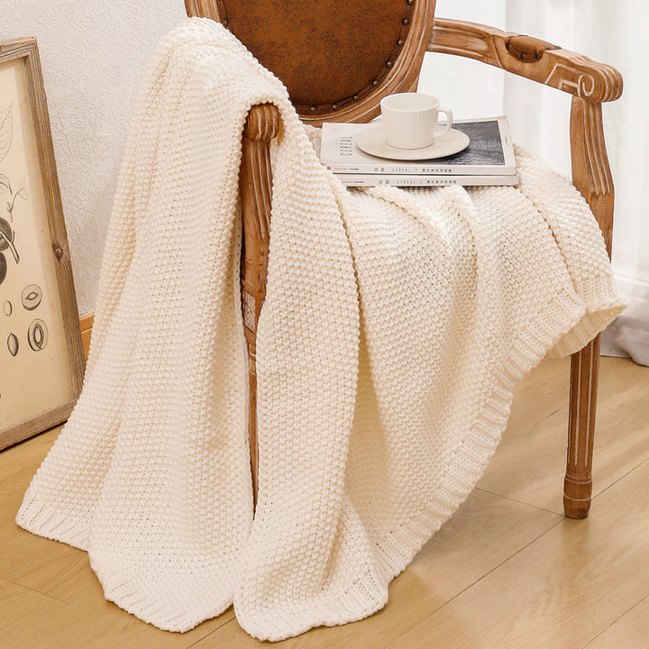 Ladies cozy knit blanket Bowlift