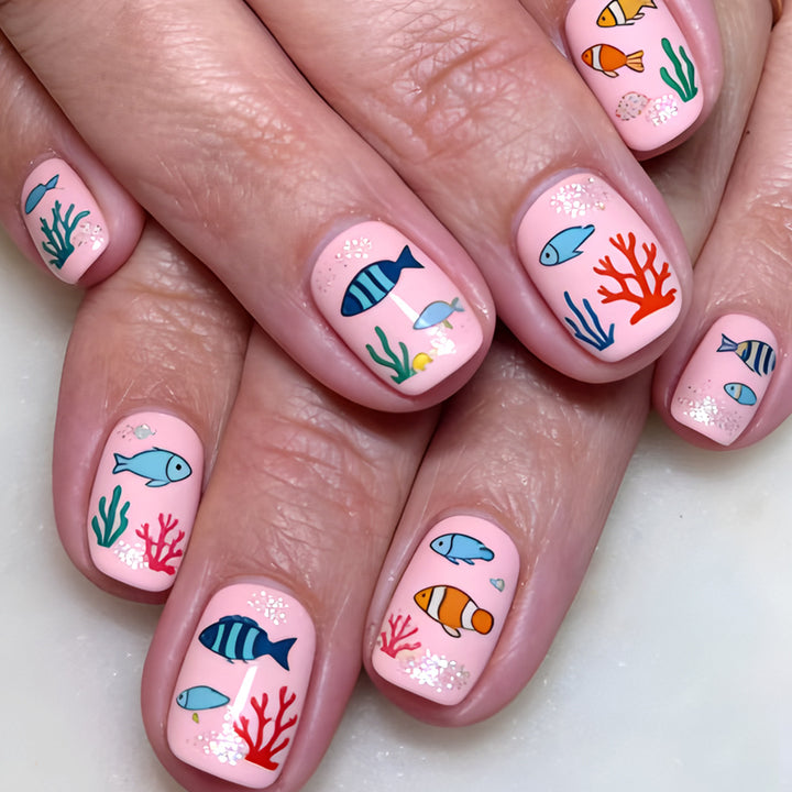 Playful Ocean-Themed Nail Art Bowlift
