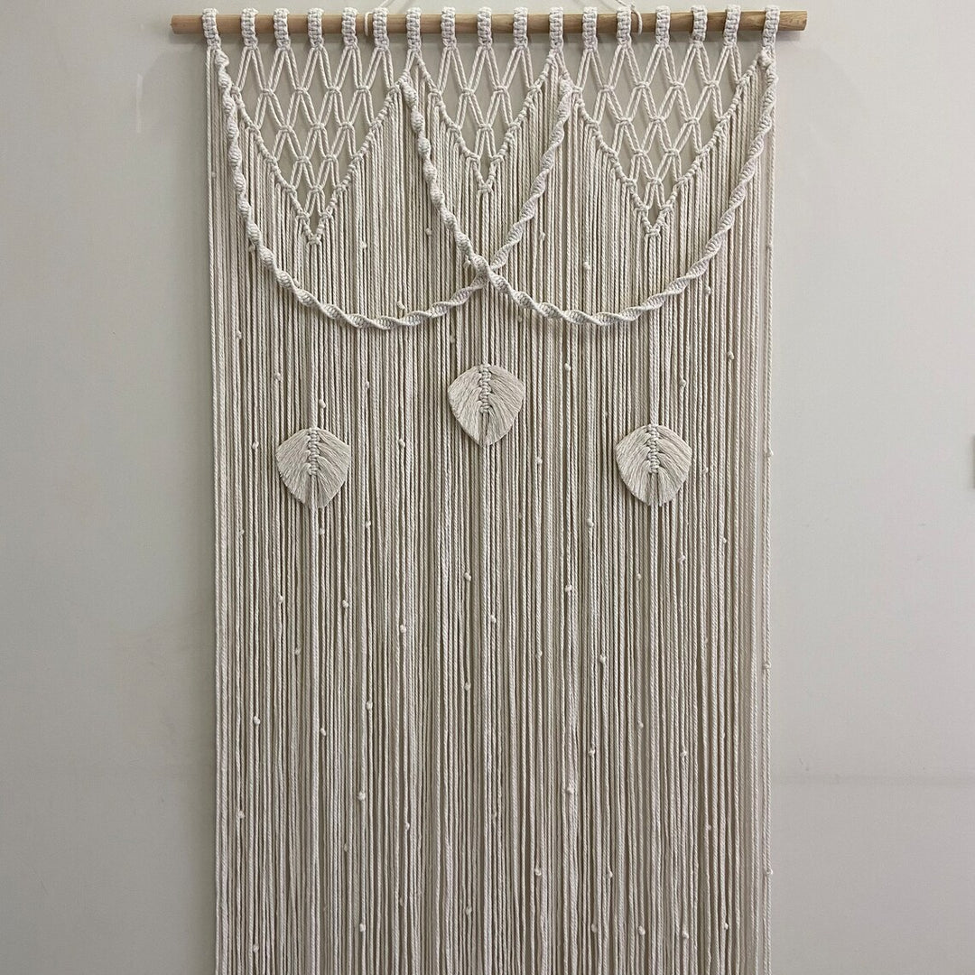 Macrame Leaf Motif Wall Hanging Bowlift