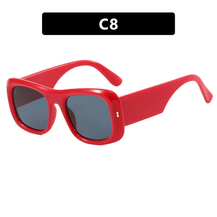 Women's square sunglasses with reflective protective lenses and modern frame construction Bowlift