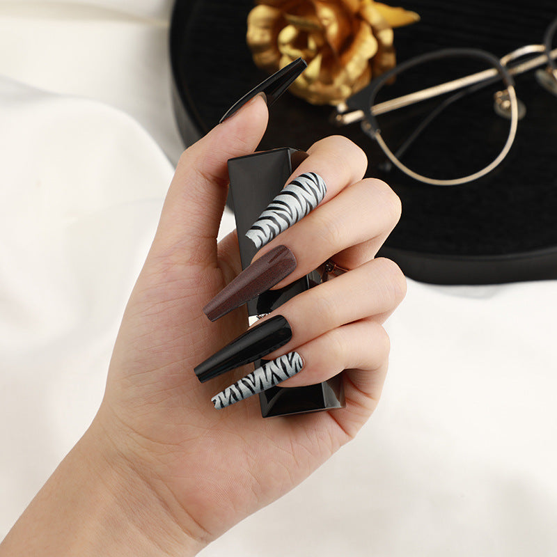 Kreative Flame Design Art Nails Bowlift