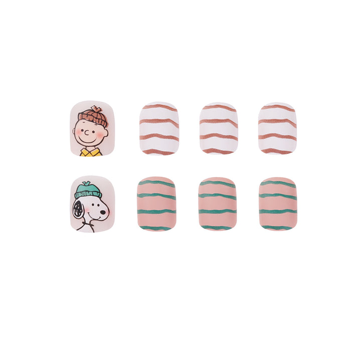Artificial artificial nails with playful mascot design Bowlift