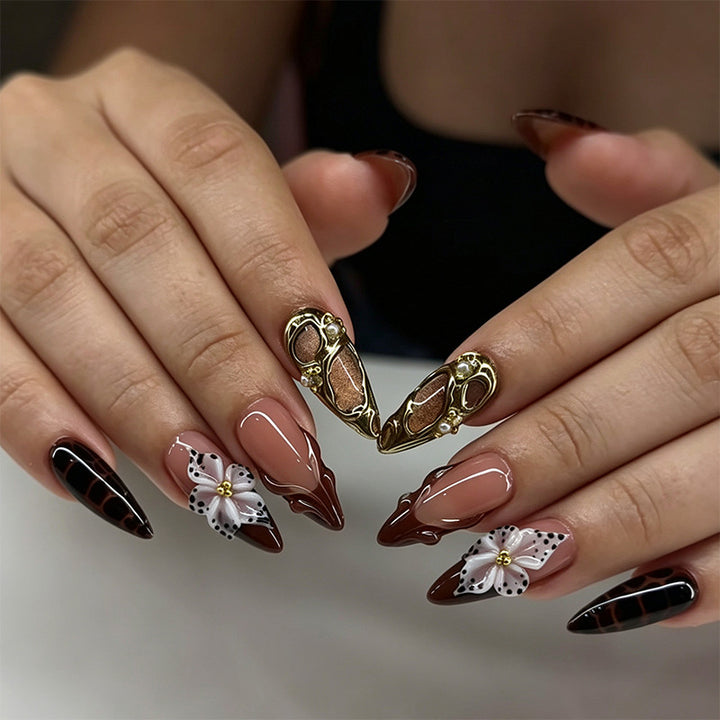 Exquisite artificial nails with 3D flower decoration Bowlift