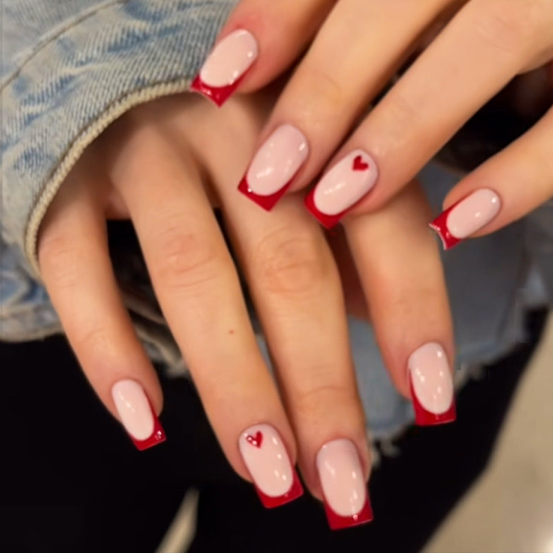 Elegant Heart Design Press-On Nails Bowlift