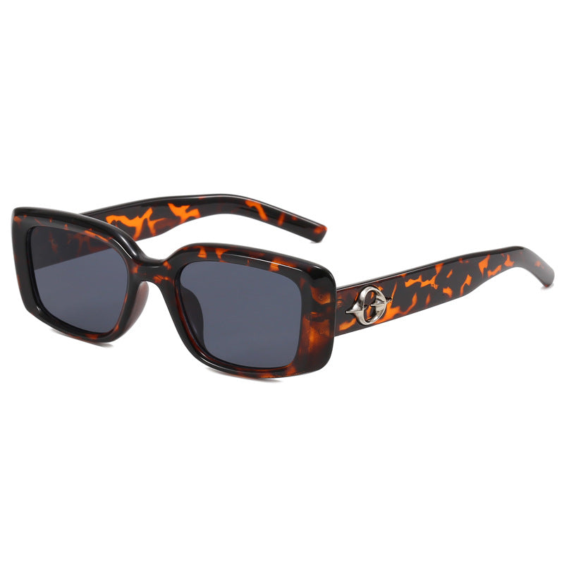 Fashionable Cube Sunglasses Bowlift