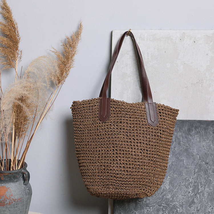 Generous wicker tote bag with leather handles Bowlift