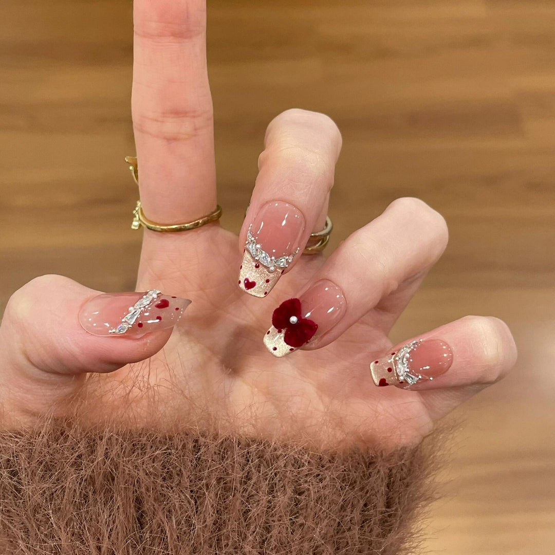 Creative nail art with flower and fruit motifs Bowlift
