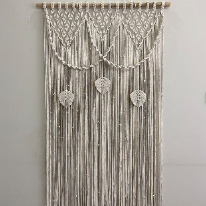 Macrame Leaf Motif Wall Hanging Bowlift