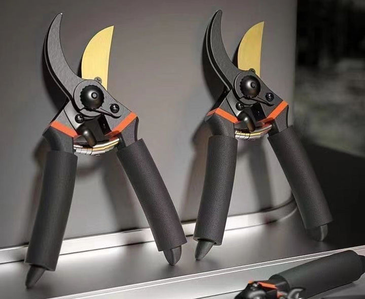 Ergonomic garden pruning shears with non-slip foam grip Bowlift