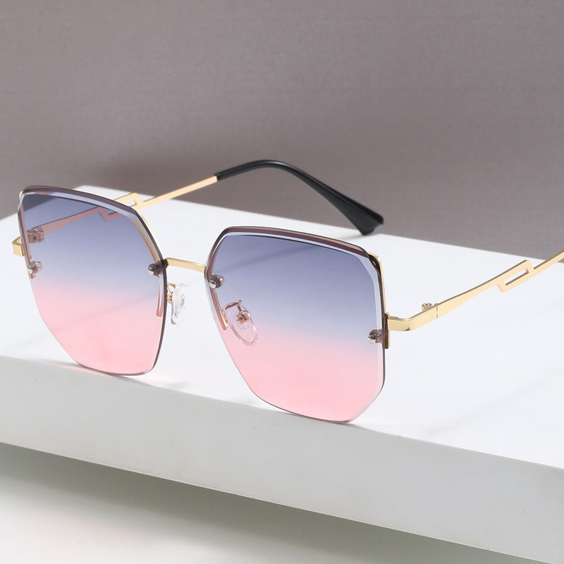 Women's geometric designer sunglasses with mirrored lenses Bowlift