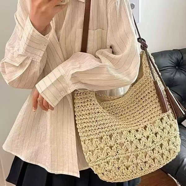 Macrame Crossbody Bag with Tassel Details Bowlift