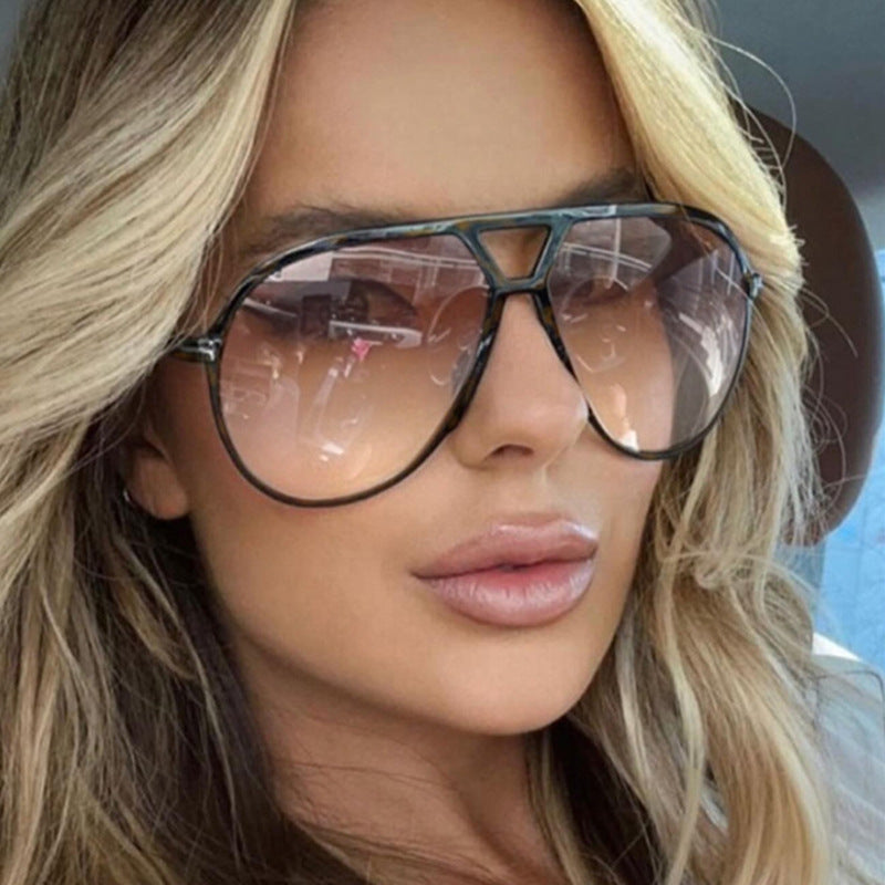 Ladies stylish pilot sunglasses with elegant design and UV protection Bowlift