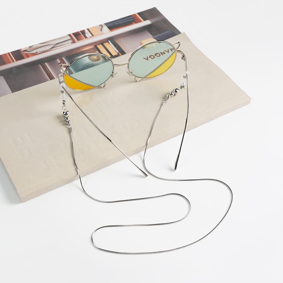 Sleek Metallic Eyewear Chain Bowlift