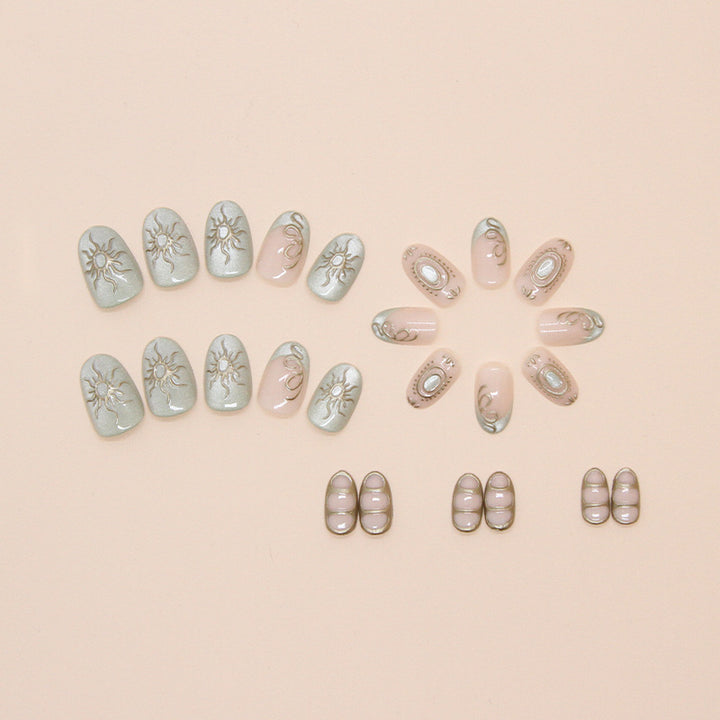 Artistic Sun-Embellished Press-On Nail Tips Bowlift