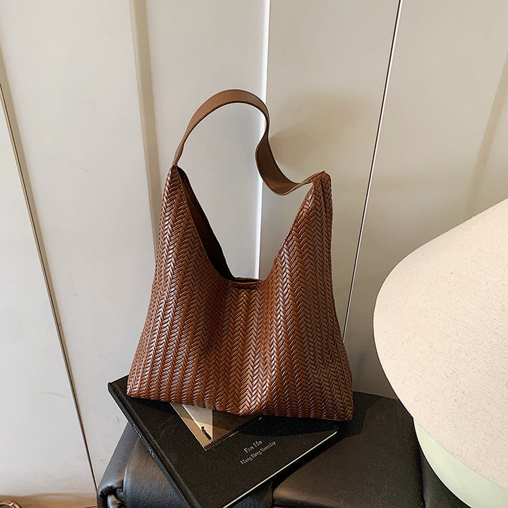 Textured Handbag Bowlift