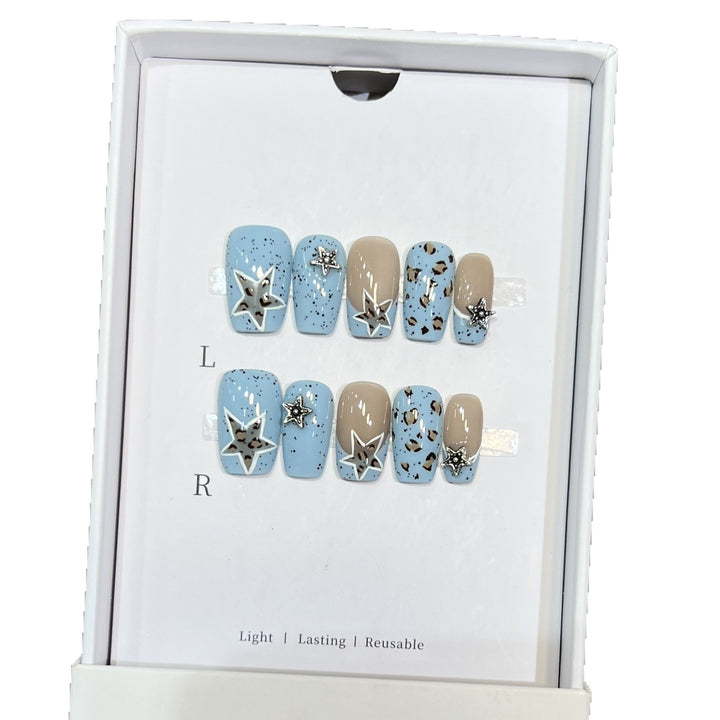 Stylish Nail Art Bowlift