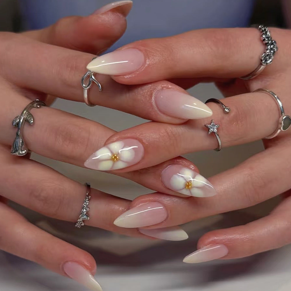 Elegant Floral Press-On Nail Art Bowlift