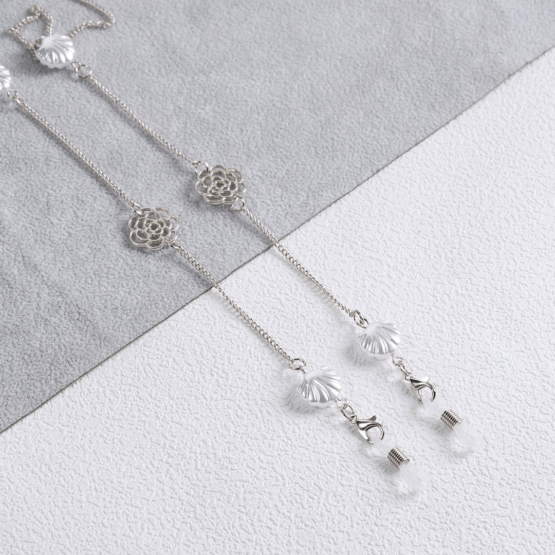 Elegant Floral Drop Earrings Bowlift