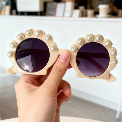 Pearl-Accented Vintage Inspired Sunglasses Bowlift
