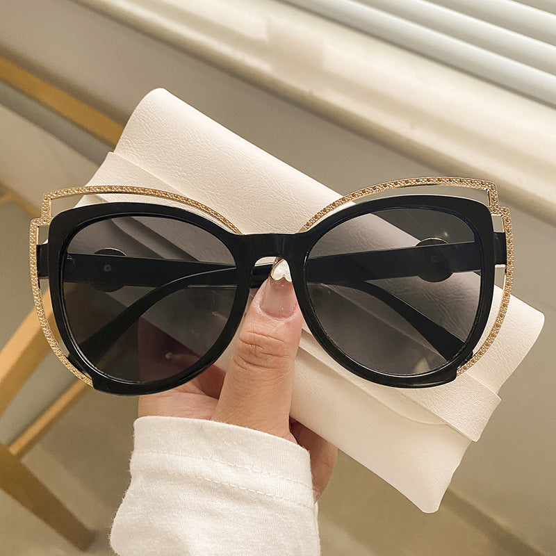 Women Cat-Eye Sunglasses with Sparkling Detail Bowlift