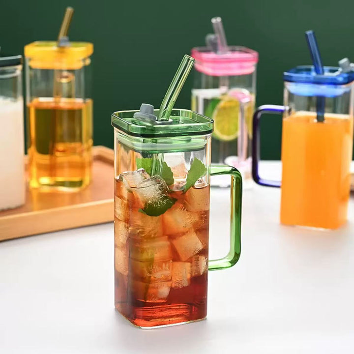 Women's drinking container with innovative lid system and integrated straw Bowlift