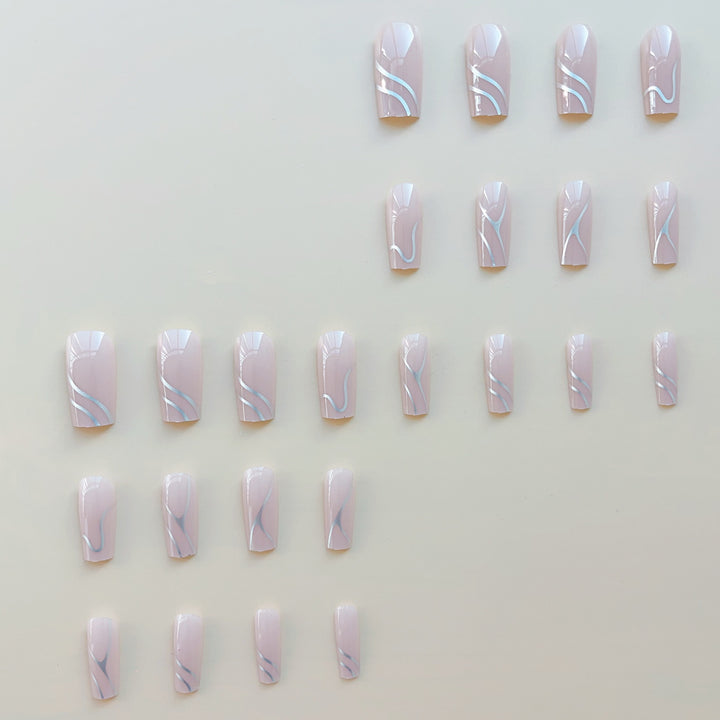 Artificial nail set with elegant 3D designs and high-gloss accents Bowlift