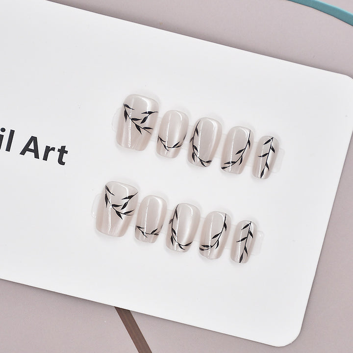 Glamorous Heart-Themed Press-On Nail Set Bowlift