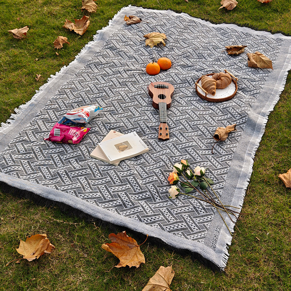 Cozy Outdoor Picnic Blanket