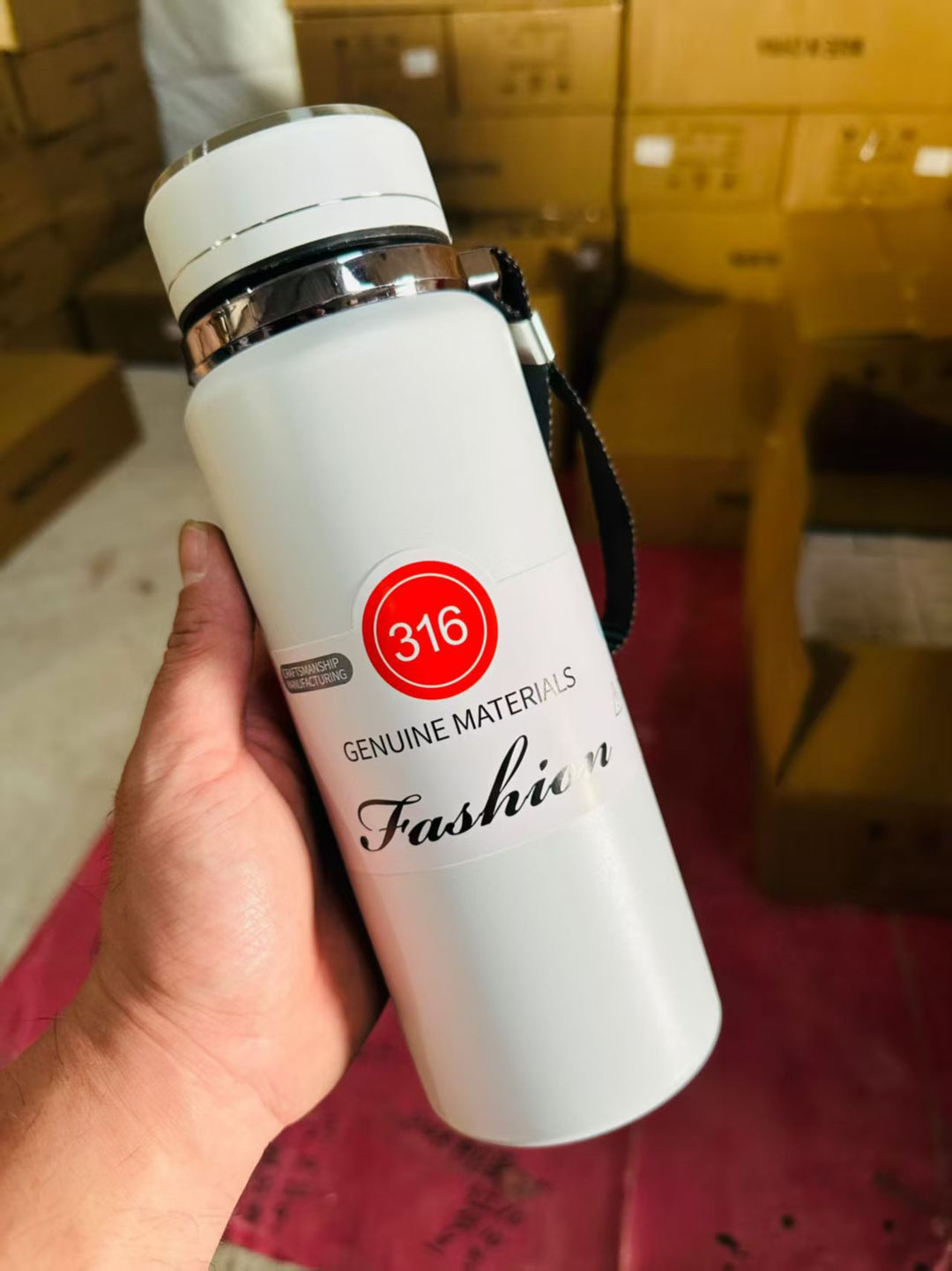 Women Insulated Drinking Bottle made of high-quality Stainless Steel Bowlift