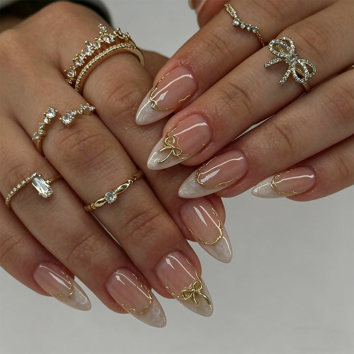 Decorative Stiletto Press-On Nails Bowlift